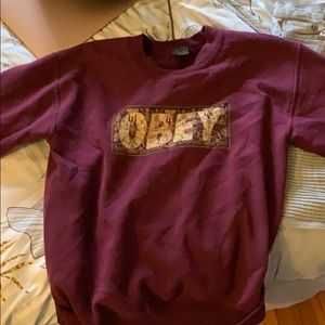 Obey women’s crew neck